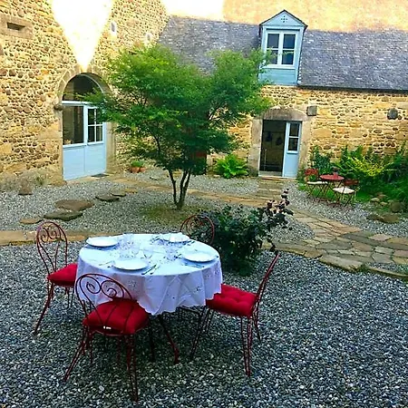 Bed & Breakfast Maison D'orride Ledeuix
