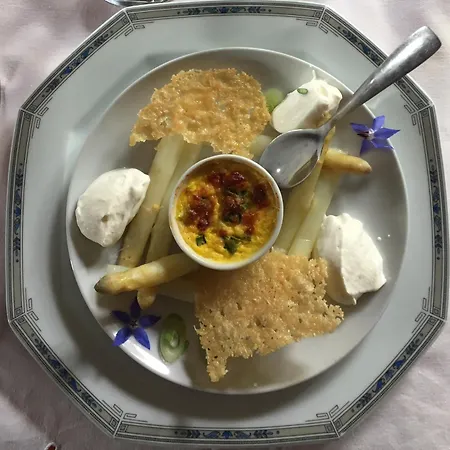 Bed & Breakfast Maison D'orride Ledeuix
