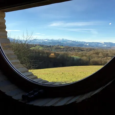 Bed & Breakfast Maison D'orride Ledeuix